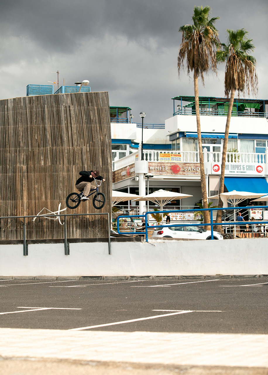 Bruno Hoffmann – 180