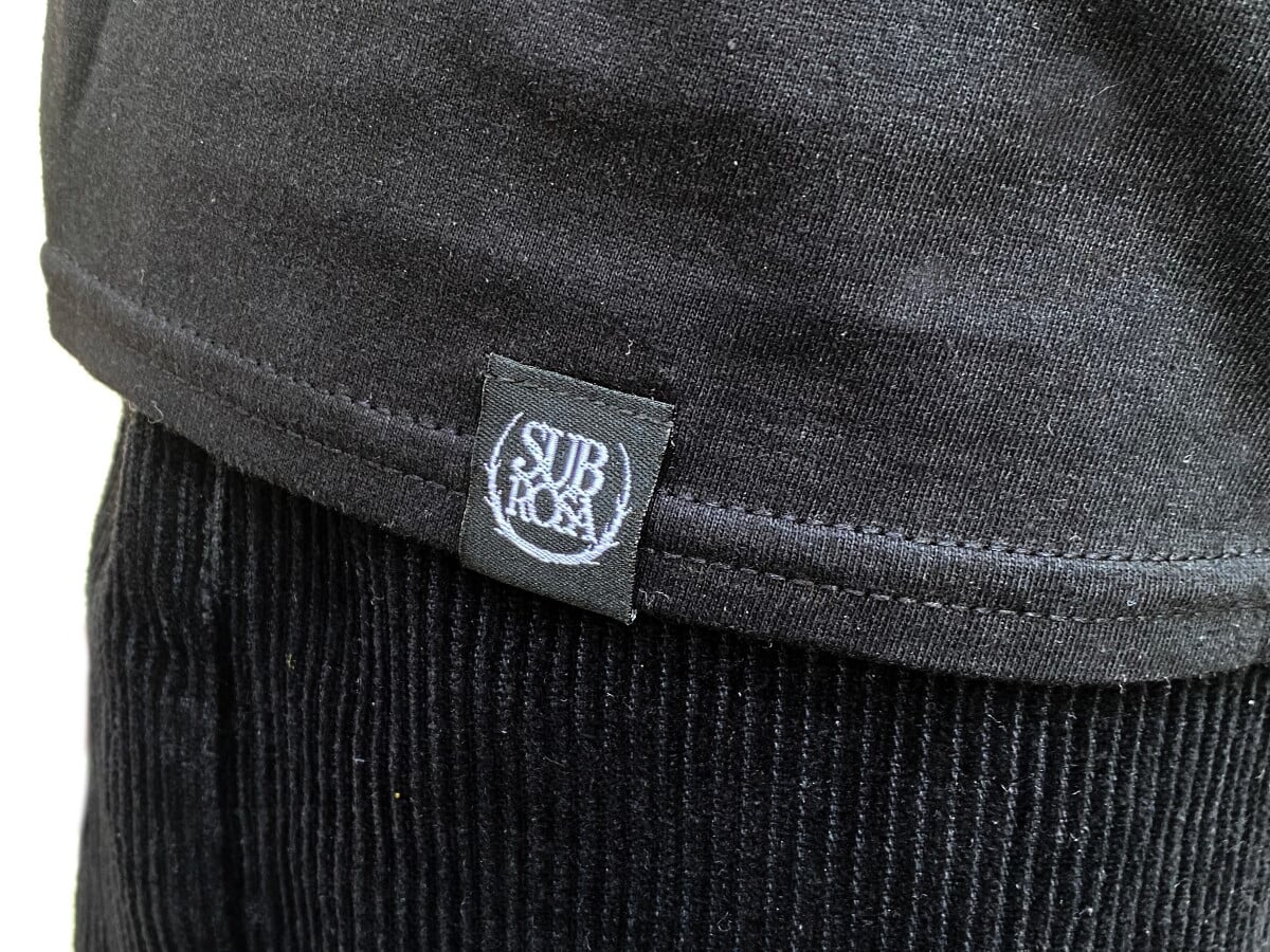 kunstform-subrosa-shirt-schwarz-detail