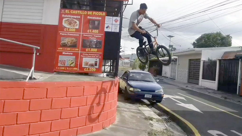 Luis Berrocal nennen sie in Costa Rica einfach nur den Techlord – und das nicht ohne Grund, wie er in diesem Video beweist.