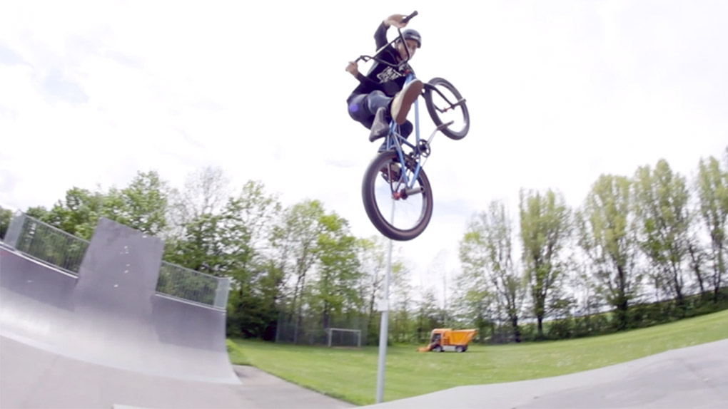 Die zwei Young Guns und CT-Clothing-Teamfahrer Eloy Sanchez und Jarno Kind waren in Mittelfranken, um einige Parks zu rippen.