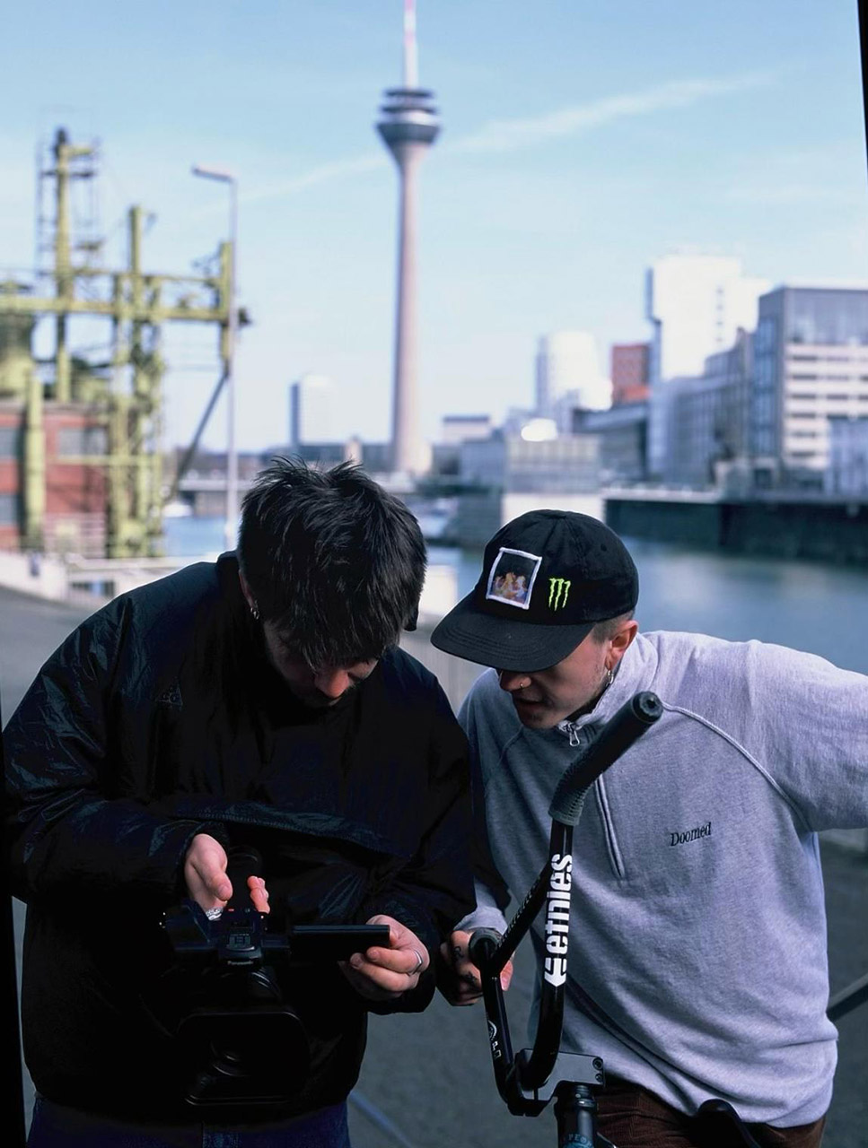 David Schaller und Felix Prangenberg bei der Arbeit