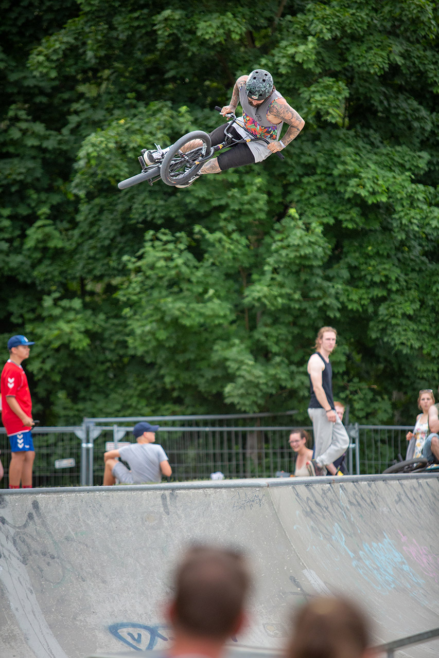 THIS! Daniel Juchatz in seinem Element; Foto: Michael Förster