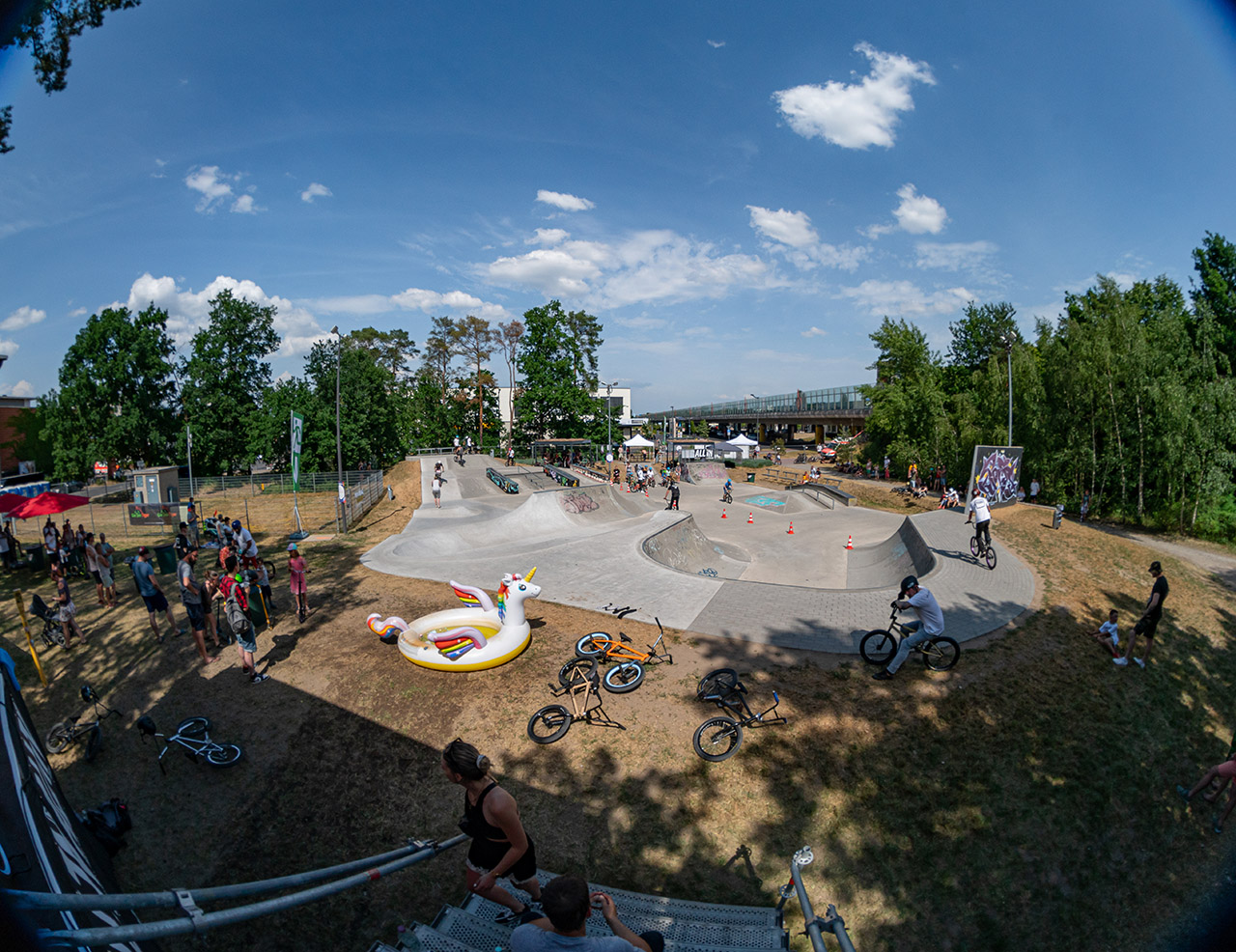 Das Wohnzimmer der LuCru: Skatepark Ludwigsfelde in seiner vollen Pracht