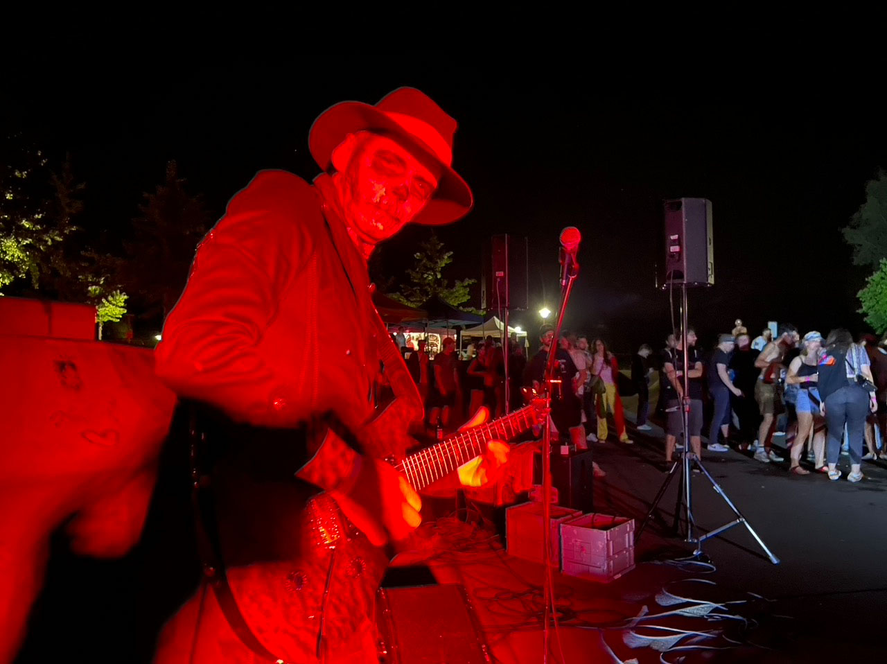 Konzert: OnebyOne spielten Klassiker von Limp Bizkit; Foto: Maik Nagel