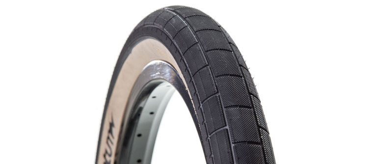 BMX Momentum Reifen von Demolition Parts mit Tan Walls