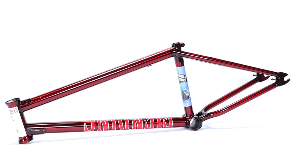 Bei SIBMX ist der brandneue Fiend-Signaturerahmen von Lewis Mills eingetroffen. Hier erfährst du mehr über das gute Teil.