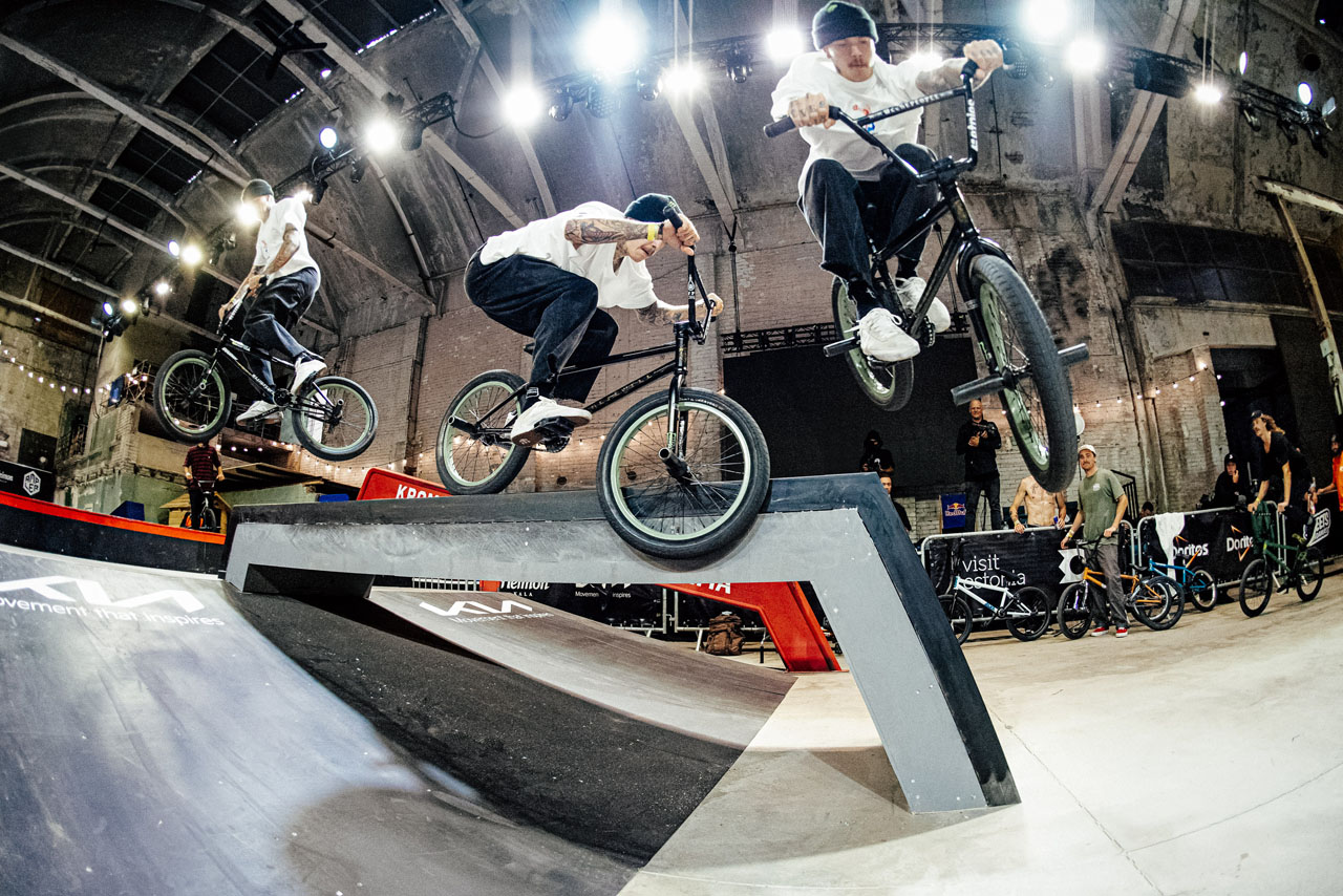 Um alle anwesenden Mediadudes glücklich zu machen, haute Felix Prangenberg diesen 360 to Oppo Smith to Hard 180 einfach dreimal hintereinander perfekt raus