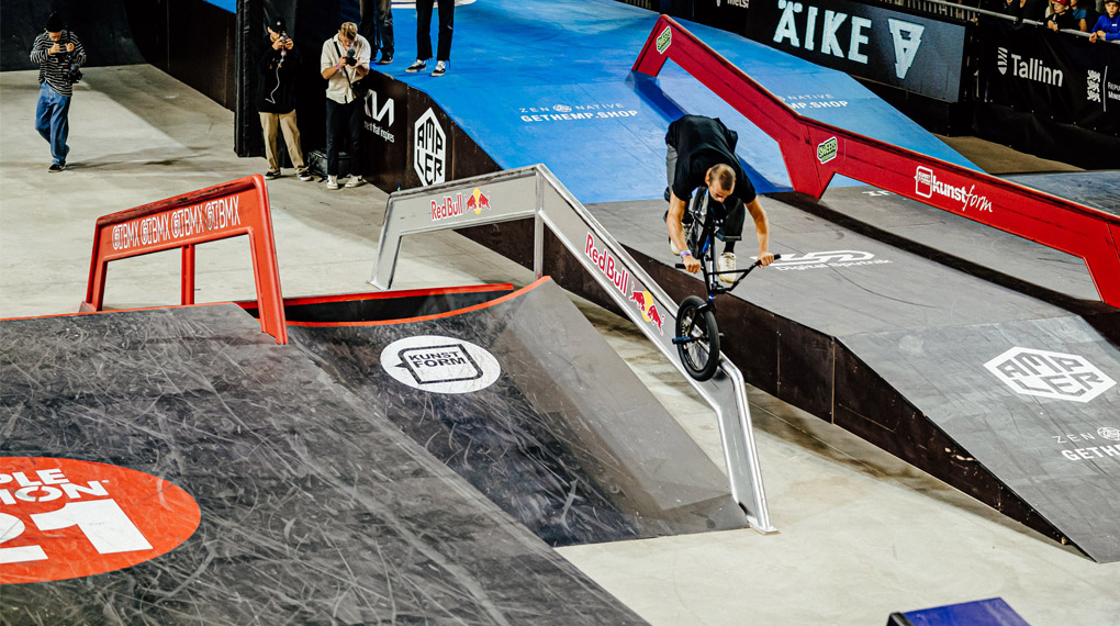 Hier entlang für 50 erstklassige Fotos, die unser Mitarbeiter des Monats auf der Simple Session 2021 in Tallinn angefertigt hat.