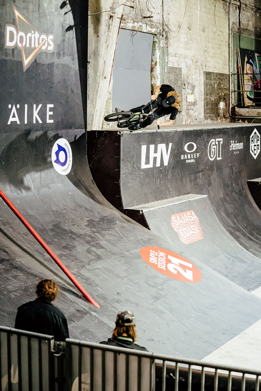 Coming in hot: Downside Ice von der Quarter an der Subbox in die Bank von Reed Stark