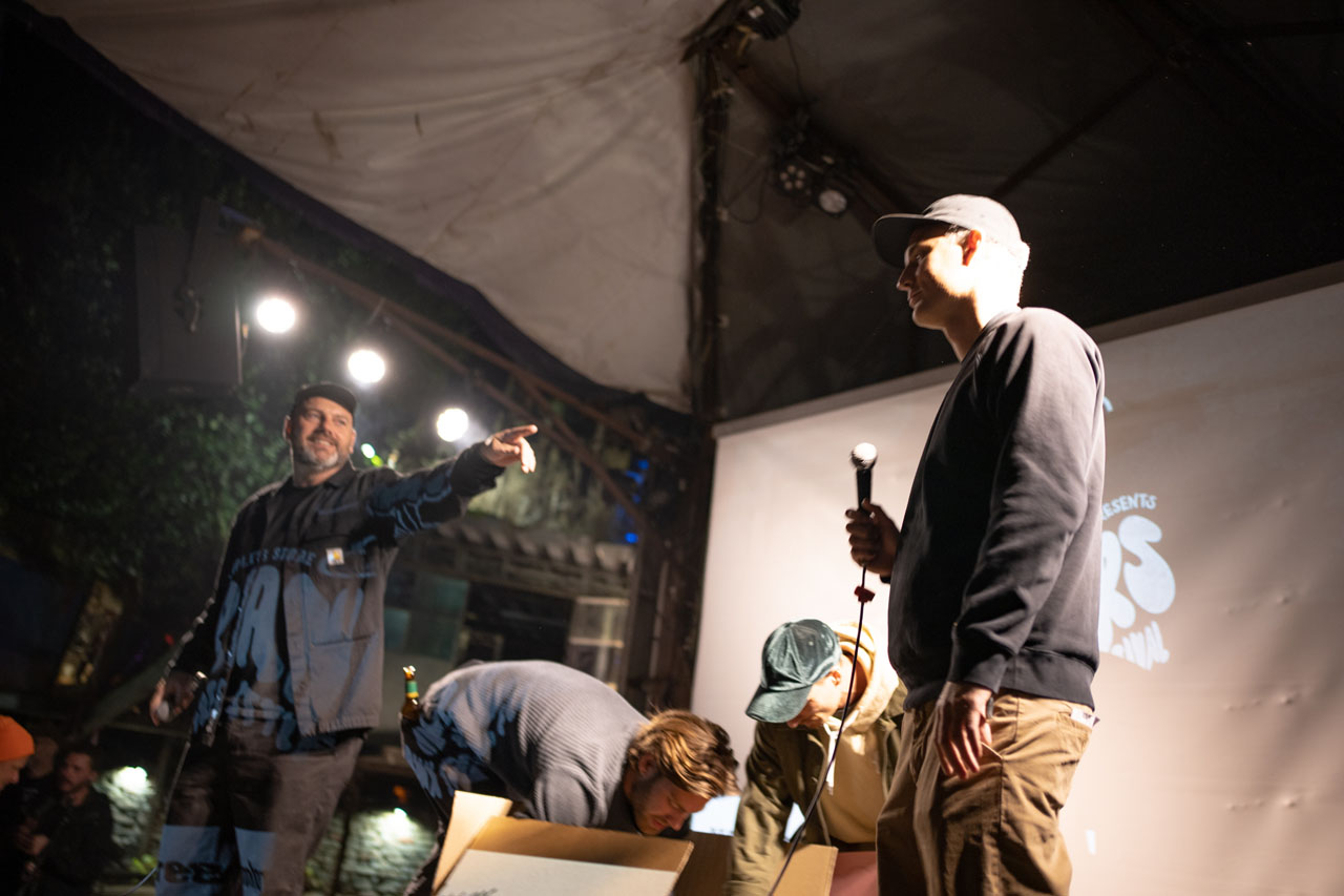 Und sein Partner in Crime auch diesmal wieder: Martin "Billy" Mahlert, der von Anfang an nicht nur alle Bangers Freestyle Film Festivals moderiert hat, sondern in diesem Jahr außerdem auch mit einem eigenen Edit an den Start ging