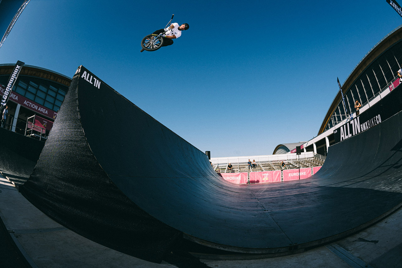 Es ist stark davon auszugehen, dass Tobias Freigang nach diesem Toboggan noch einen Nohander eingebaut hat, bevor er den 360 auf der gegenüberliegenden Seite landete
