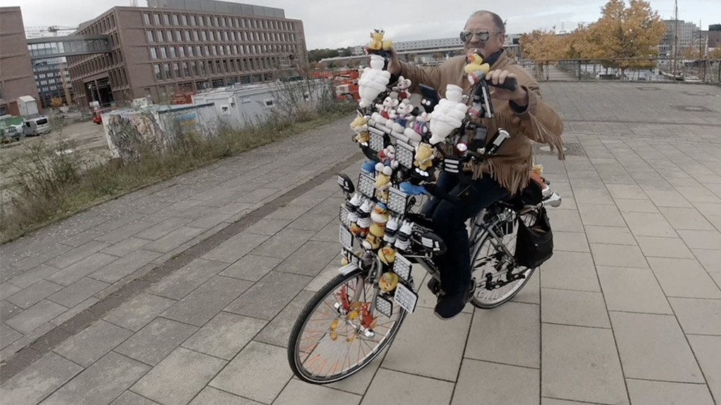 Nach längerer Coronapause fand am vergangenen Wochenende mal wieder ein BMX Street Jam in Kiel statt. Hier entlang für die Highlights.