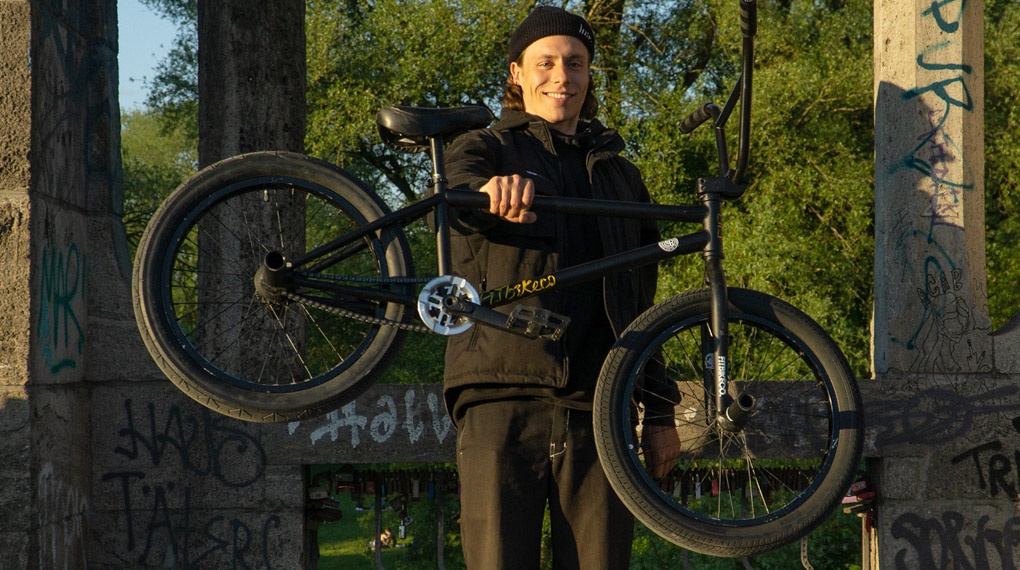 Bevor der Fitbikeco. und 360-Grad-Sportshop-Teamfahrer Quirin Reichmeyer ausgewandert ist, hat er sich noch schnell ein neues Rad gegönnt.