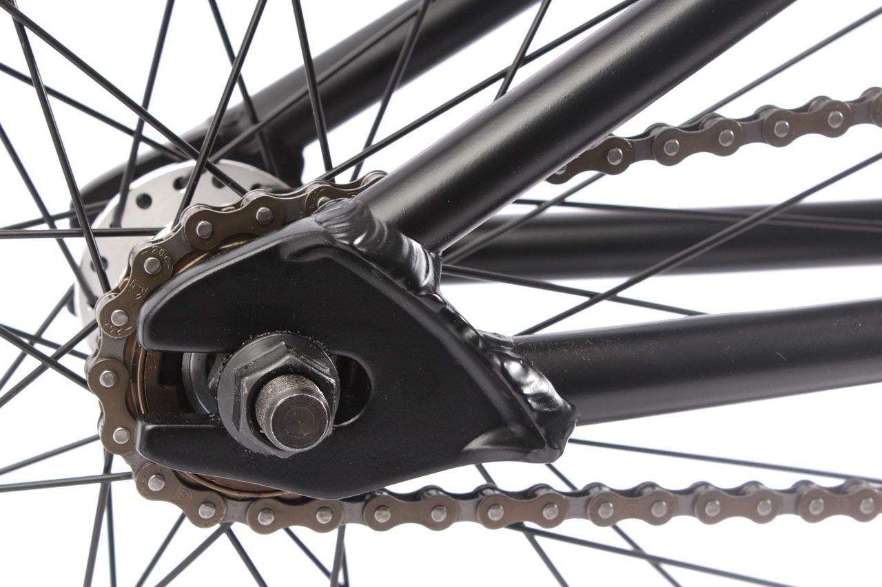 Wer Pegs fahren möchte, wird sich darüber freue, dass am Barcode hinten eine 14-mm-Achse verbaut ist. Die steckt harte Einschläge mit den Grindstangen nämlich deutlich besser weg als die 10-mm-Variante