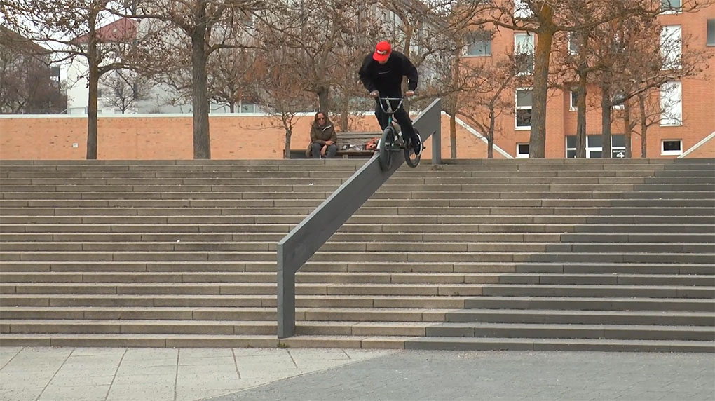 Nach einem extrem erfolgreichen Jahr, in dem er fast alles abgeräumt hat, was es abzuräumen gab, setzt Felix Prangenberg nochmal einen drauf.