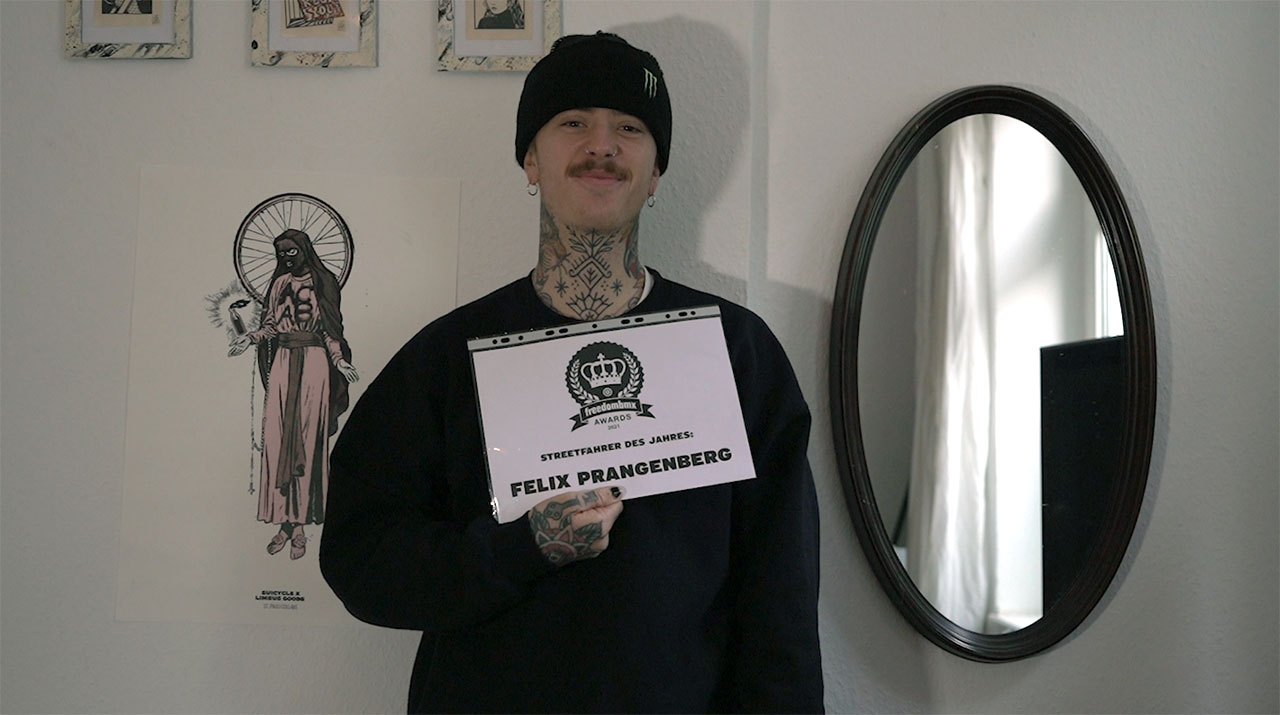 Keine Überraschung beim Streetfahrer: Da Felix Prangenberg 2021 zwei X-Games-Medaillen und zwei NORA Cups abgeräumt sowie diverse unfassbar gute Videoparts abgeliefert hatte, dürfte vor der Preisverleihung schon allen klar gewesen sein, dass er den Titel zum sechsten Mal in Folge absahen würde
