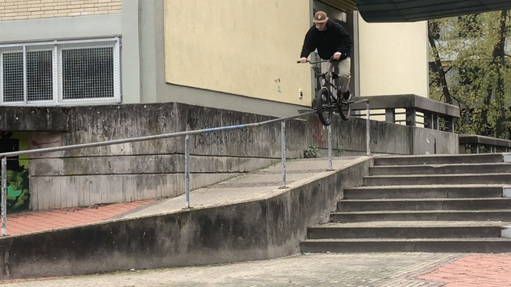 Marco Beil geht im Namen der GTG Crew steil! Kein Wunder, dass der 22-Jährige als Newcomer des Jahres 2021 nominiert ist.