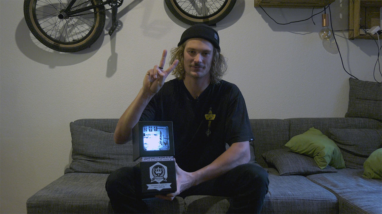 Würde nur zu gerne mit euch allen im real-life anstoßen: Zum zweiten Mal in Folge und nach 2014 bis 2016 sowie 2020 zum insgesamt fünften Mal ist Paul Thölen euer Lieblingsparkfahrer des Jahres