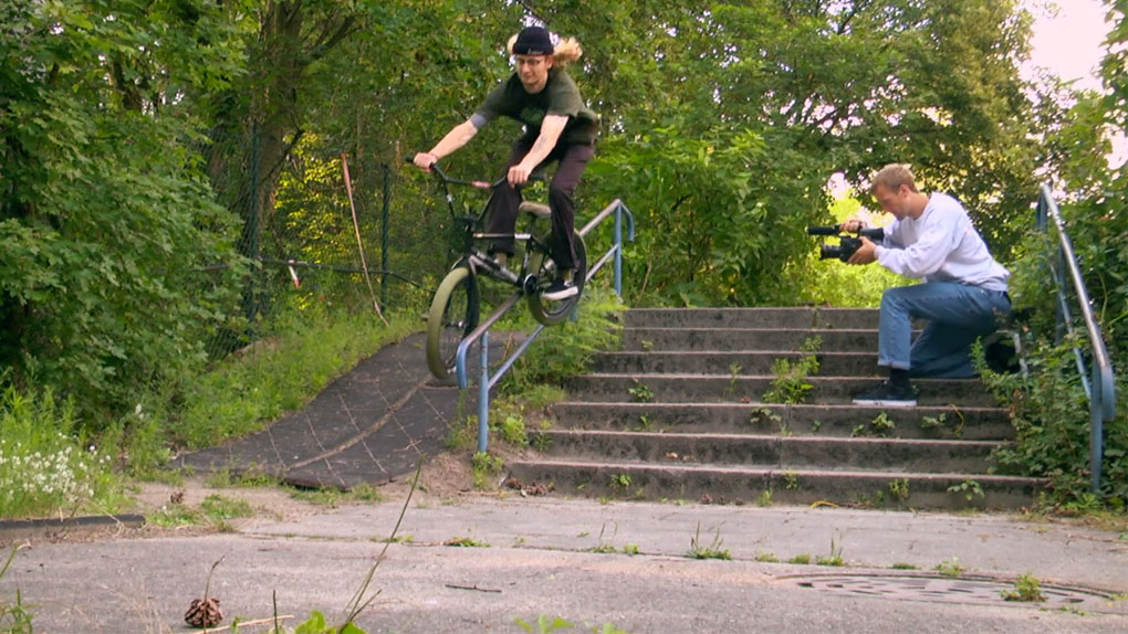 Tim Schoberth von der Cancelled Crew war für "Omina" auf den Straßen der saubersten und denen der dreckigsten Stadt Deutschlands unterwegs.