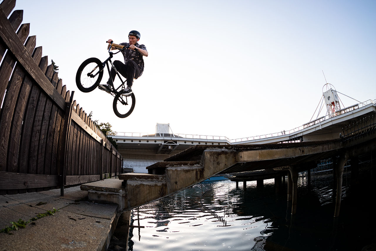 Ben Dauce, 180 Gap in Prag