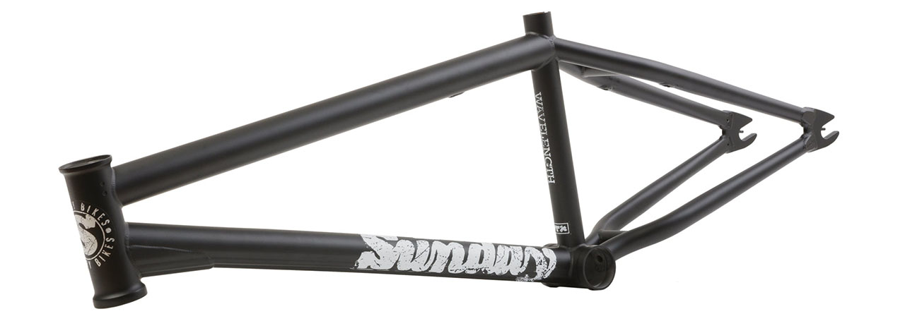 Gary Young fährt gerne schnell und fliegt gerne weit, und genau dazu eignet sich sein neuer Wavelength Frame von Sunday Bikes hervorragend.