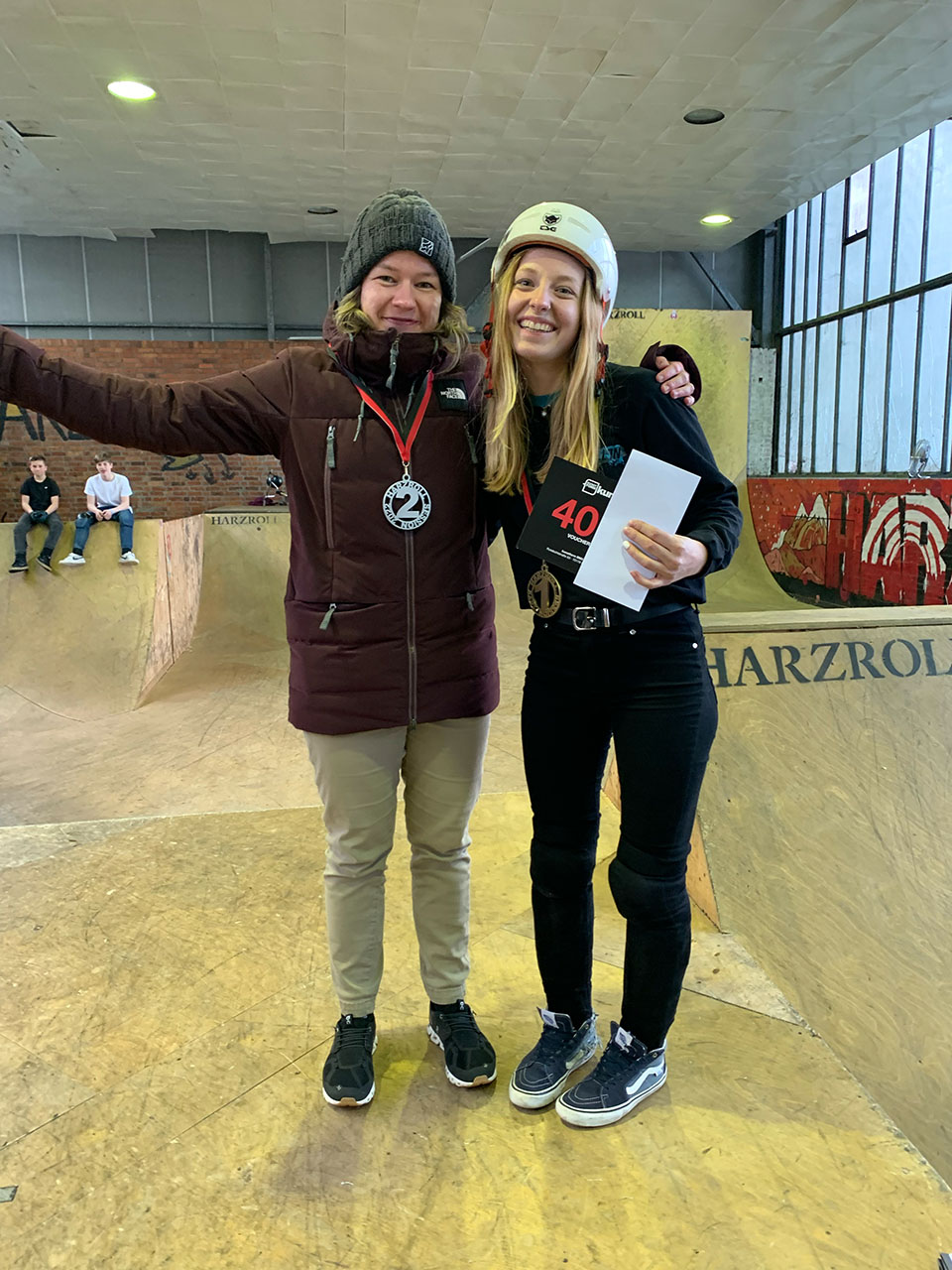 Die Gewinnerinnen der Ü16-Klasse bei der Harzroll BMX Park Session in Halberstadt