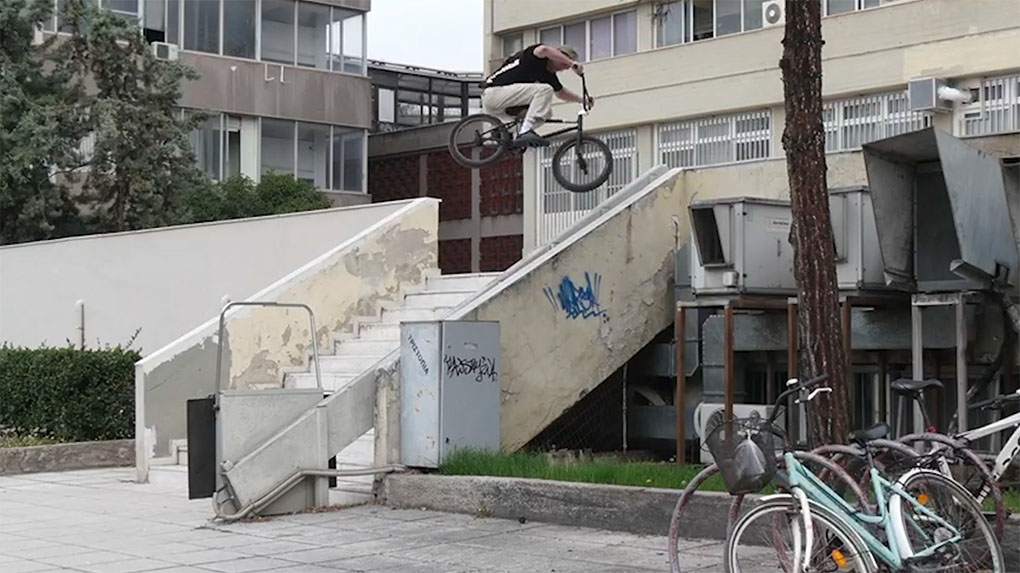 Pure Eskalation! In seinem neuen Video für Federal Bikes reißt Bruno Hoffmann komplett die Hütte ab, also auf keinen Fall verpassen!