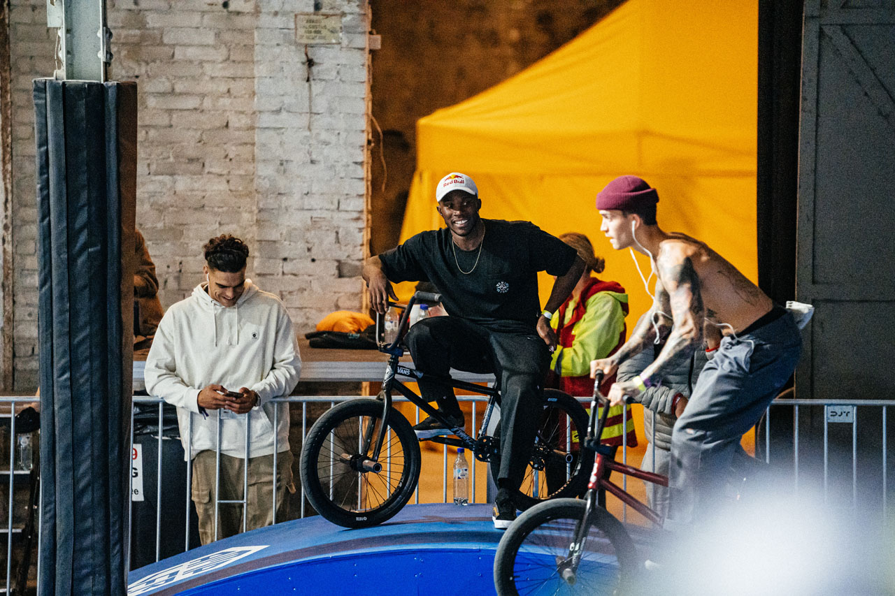 Courage Adams a la casa