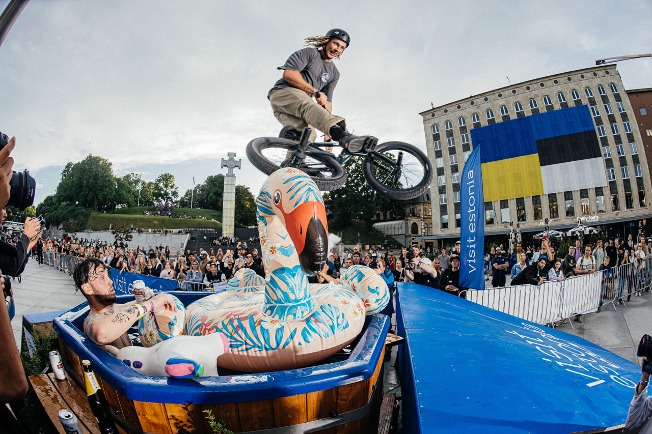 Boyd Hilder, Kickout