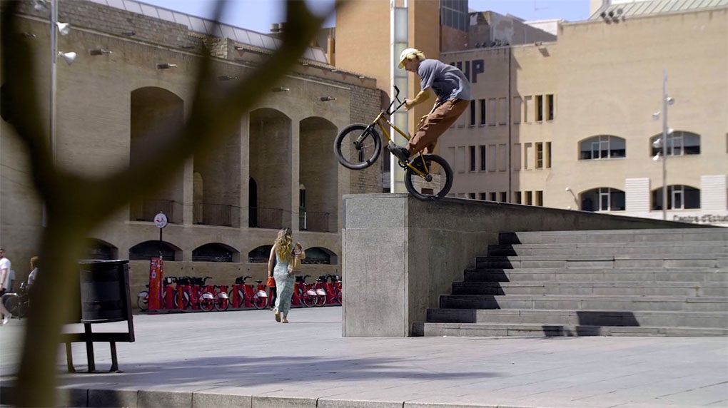 Anthony Perrin ist neu auf Kink BMX und in seinem Welcome-Edit werden einige der besten Spots seiner Wahlheimat Barcelona zersägt.