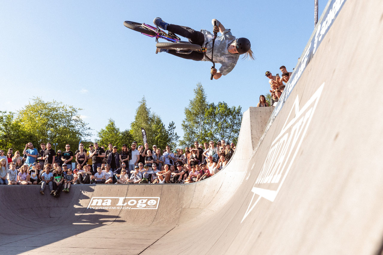 Charlotte Worthington, die Dritte: Flair in der Minirampe. Die junge Dame ist aber auch abgegangen!