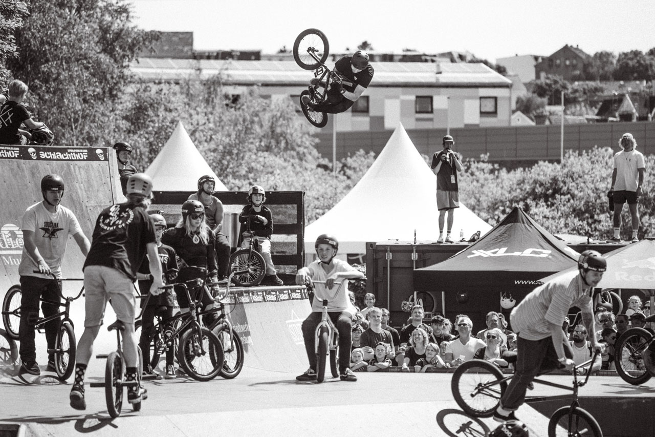 Shaun Gornall, fold and hold