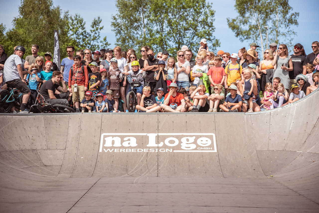 Hände aus den Taschen, Flensburg! Ich kann euch nicht hören!