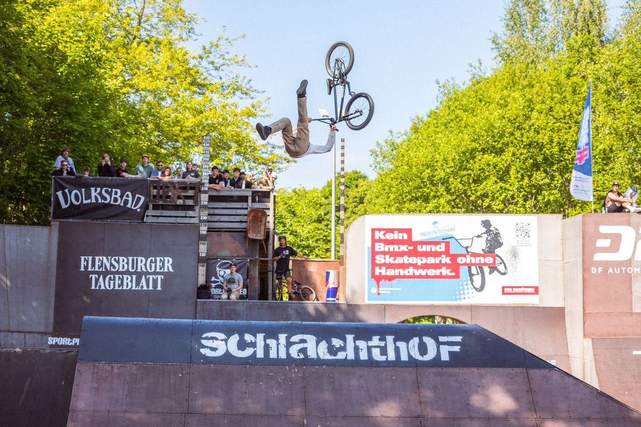 Lennox Zimmermanns Best Trick in Pro Park war ein Backflip Tailwhip to Bar!