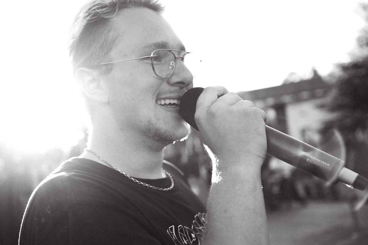 Moderiert wurde der Streetcontest von Flocksn aus Berlin, der auch ohne Luca Hemmelmann an seiner Seite, der leider krank im Bett lag, überaus galant durchs Programm führte