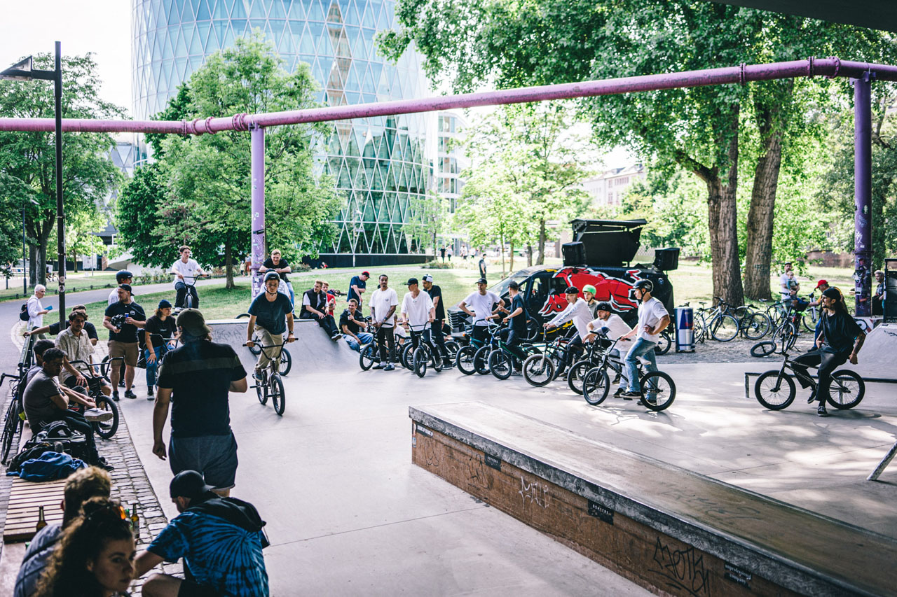 Schlange stehen an der Flatledge