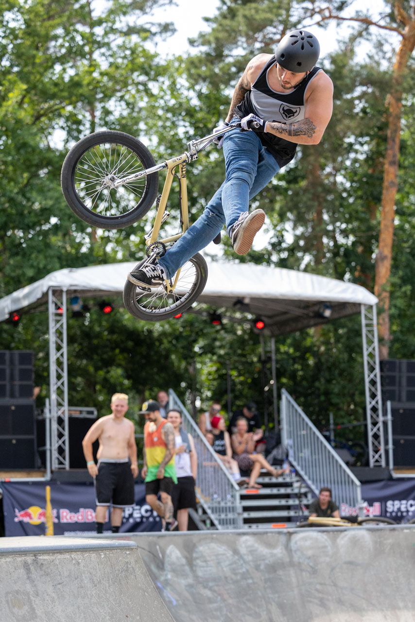 Fehlt da nicht was? Can Can über die Hip von Tobias Freigang