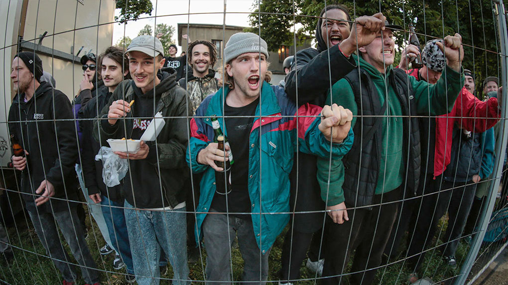 Es haben schon viele tolle Veranstaltung im Mellowpark stattgefunden, aber keine war so wild wie der Käfigkampf auf dem Highway to Hill 2022!