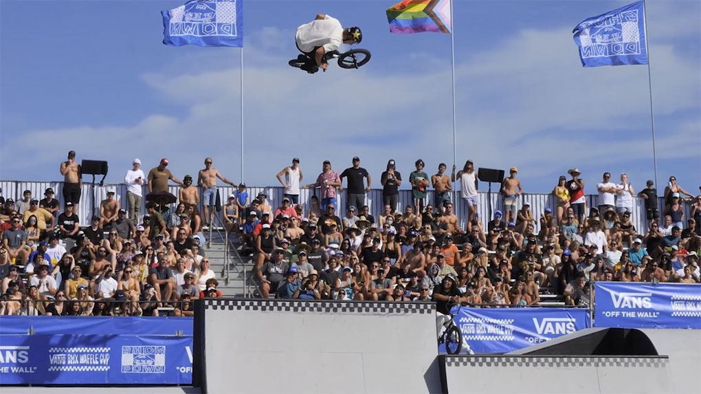Das wird wild! Zum Warmgucken für den Livestream vom VANS BMX Waffle Cup haben wir hier einen Zusammenschnitt der Highlights vom Qualifying.