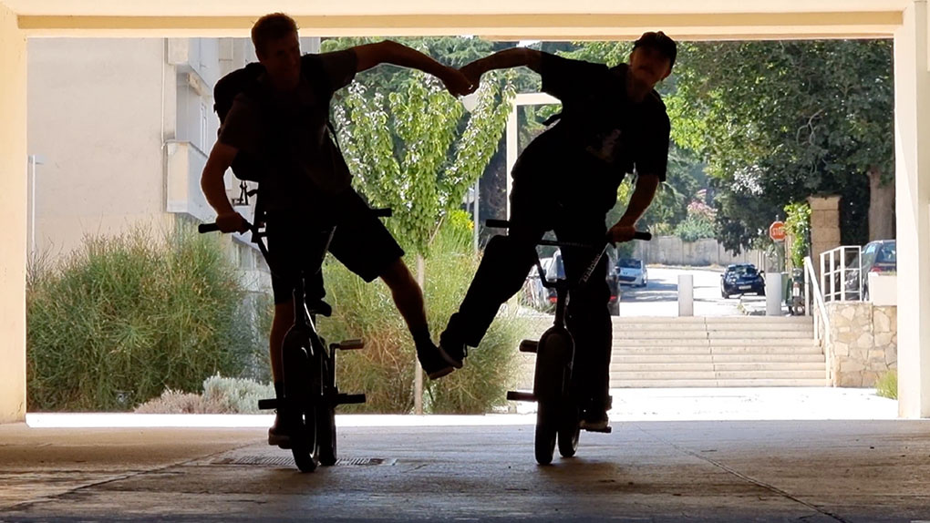 Felix Prangenberg, Bruno Hoffmann, Kilian Roth und Mo Nußbaumer haben für Our House die Straßen von Pula (Kroatien) unsicher gemacht.