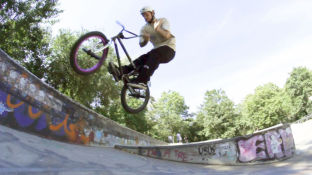 Fabian Bongers hat seinen Geburtstag im besten Skatepark der Welt gefeiert: der Salatschüssel 2.0 in Köln-Ehrenfeld.