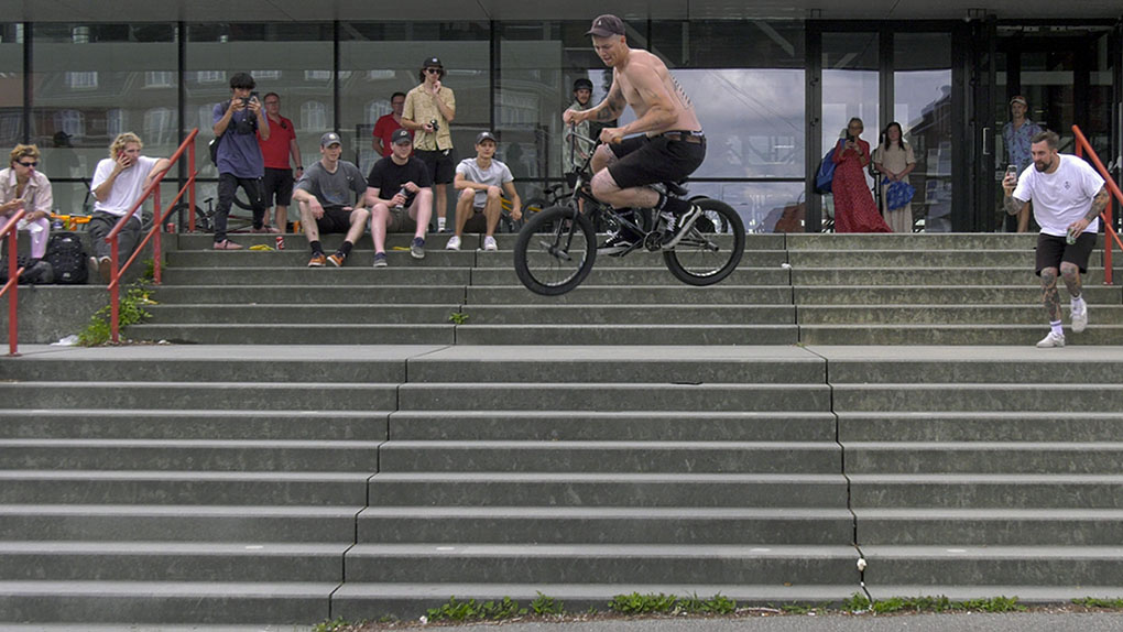 Der CPH Street Jam war definitiv eine der besten BMX-Veranstaltung des Jahres 2022. Hier entlang für 37 Minuten raw footage aus den Straßen von Kopenhagen,