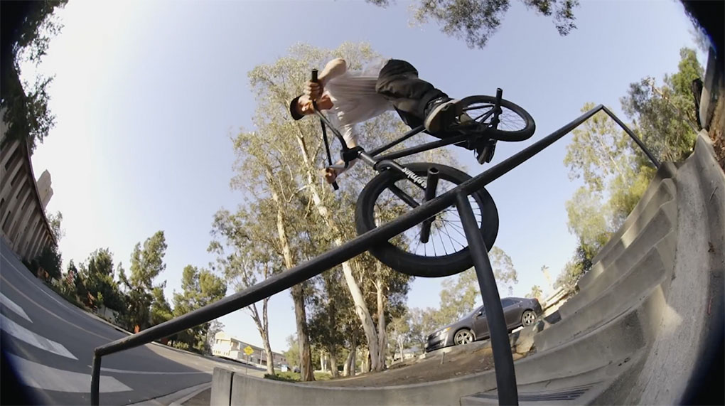 Sam Jones hat einige legendäre Spots an der Westküste der USA abgeklappert und sein "California Jonesin