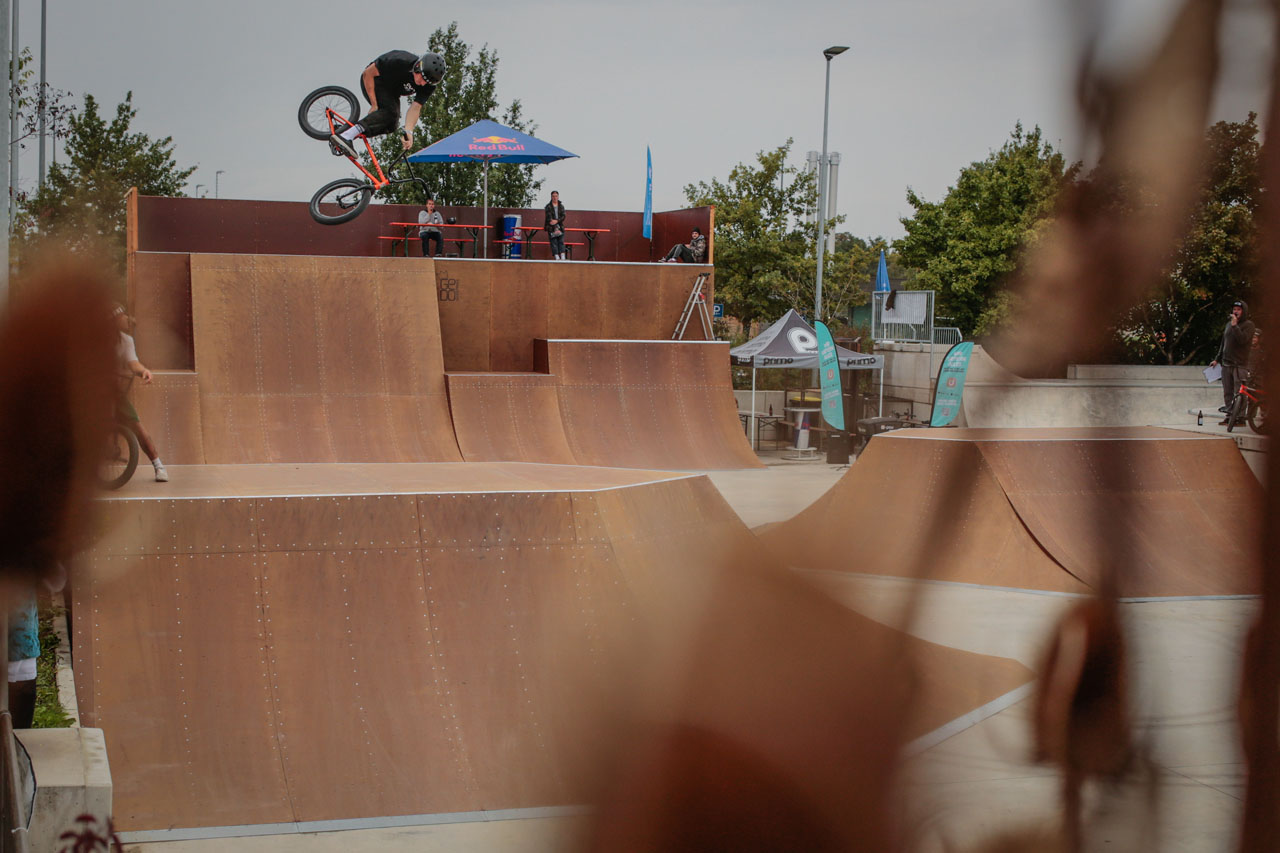 Tom Russel mit einer der besten 360-Variation, die uns je untergekommen ist