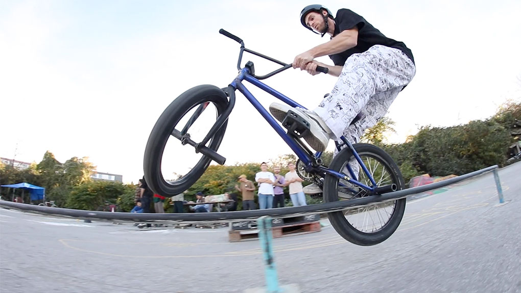 Jibben Allday! Mitte November feierte Yung Carl aka Felix Stinshoff seinen Geburtstag am DIY in Essen. Hier entlang für die Highlights des Tages.