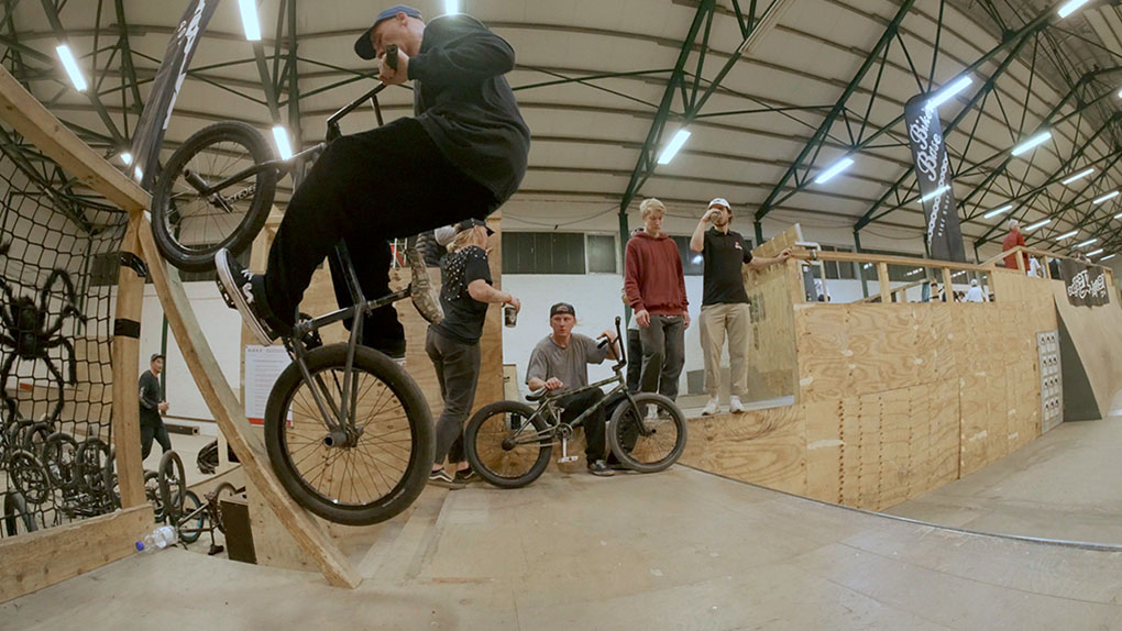 Der Halloween Jam in der Gleis D Skatehalle Hannover hat sich in kürzester Zeit zu einem absoluten Pflichttermin entwickelt! Hier sind die 2022 Highlights.