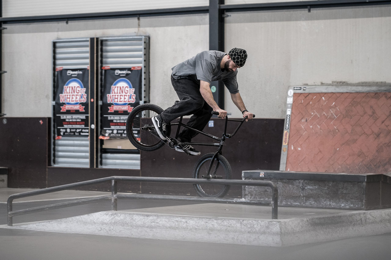 Kalle Frank, Oppo Tooth Hanger