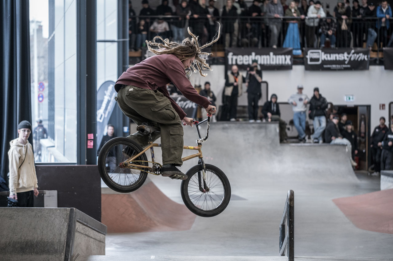 Marco Robel war der einzige Starter ohne Pegs, was ihn aber nicht daran hinderte, äußerst unterhaltsam Fahrrad zu fahren. Im Gegenteil!