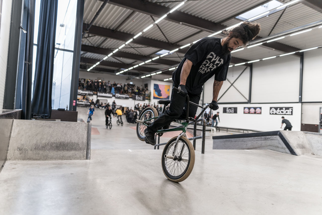 Der Cult-Fahrer Alex Kennedy war extra auf dem Rücken eines Wals aus UK angereist, um bei King of Wheels dabei zu sein