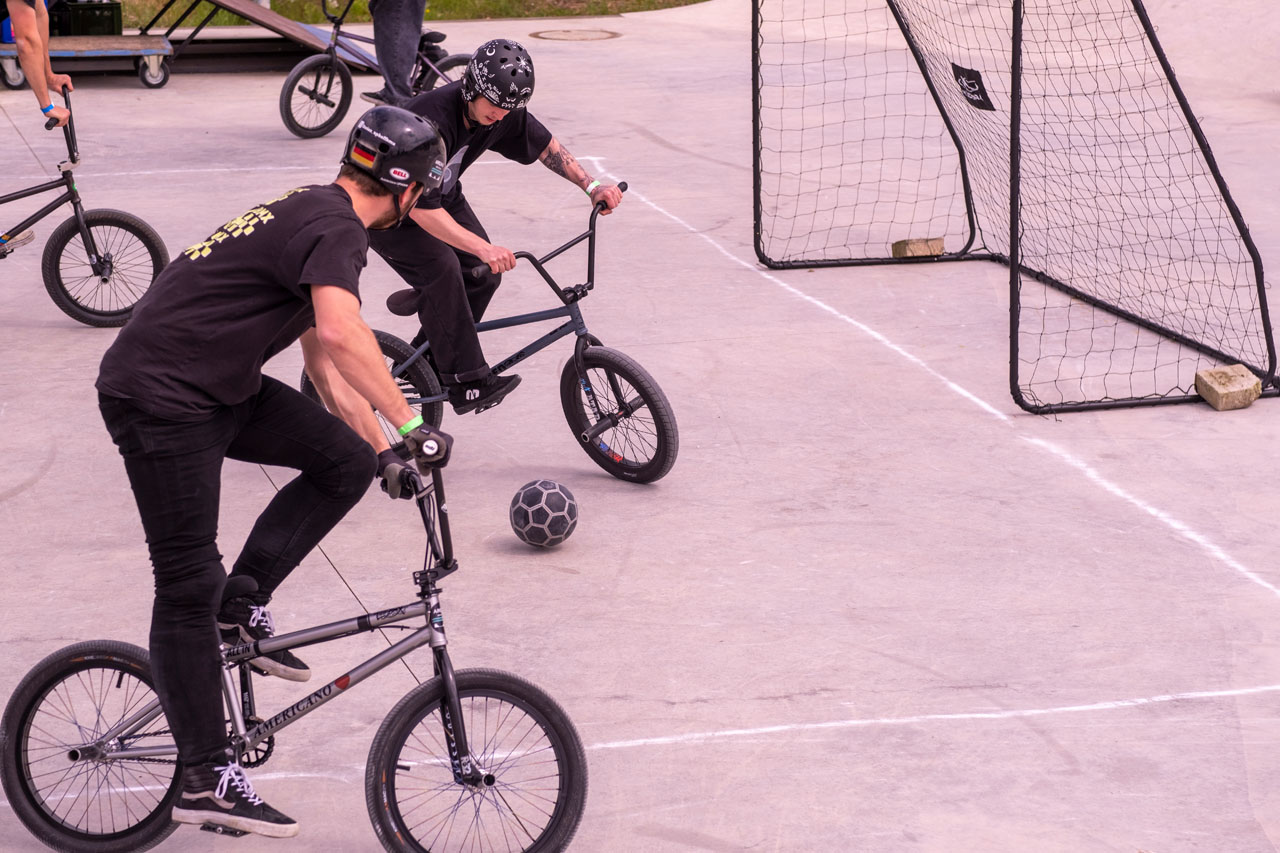 Florian Uphoff attackiert, Lubos Durchan verteidigt